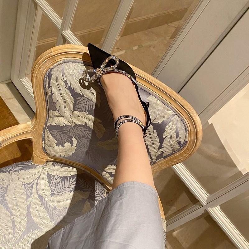 Butterfly-Knot Narrow Pointed Toe Sandals